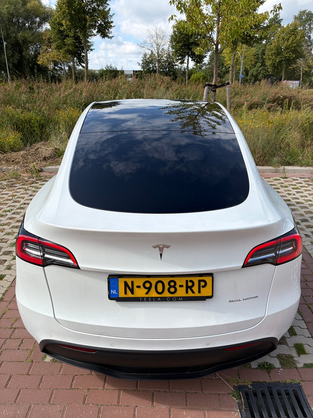 Foto 13 van Nette Tesla Model Y AWD Long Range 75kWh 92% SoH + garantie