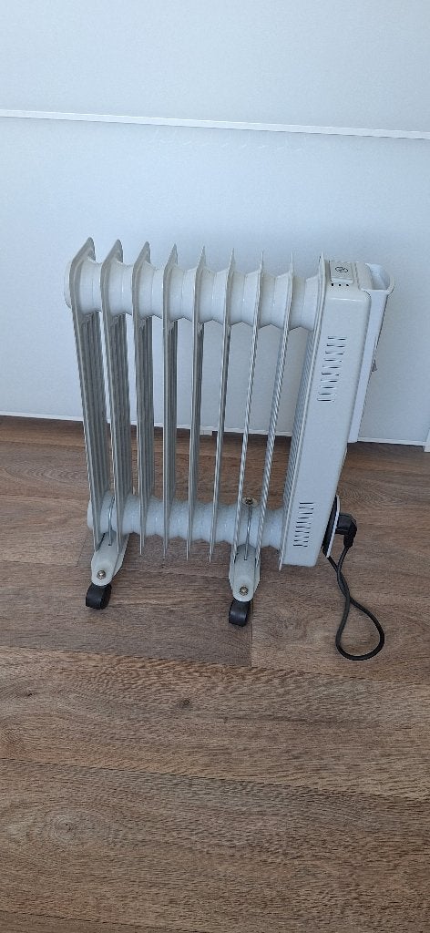 oliegevulde radiator, Ophalen, 30 tot 80 cm, Gebruikt, Radiator