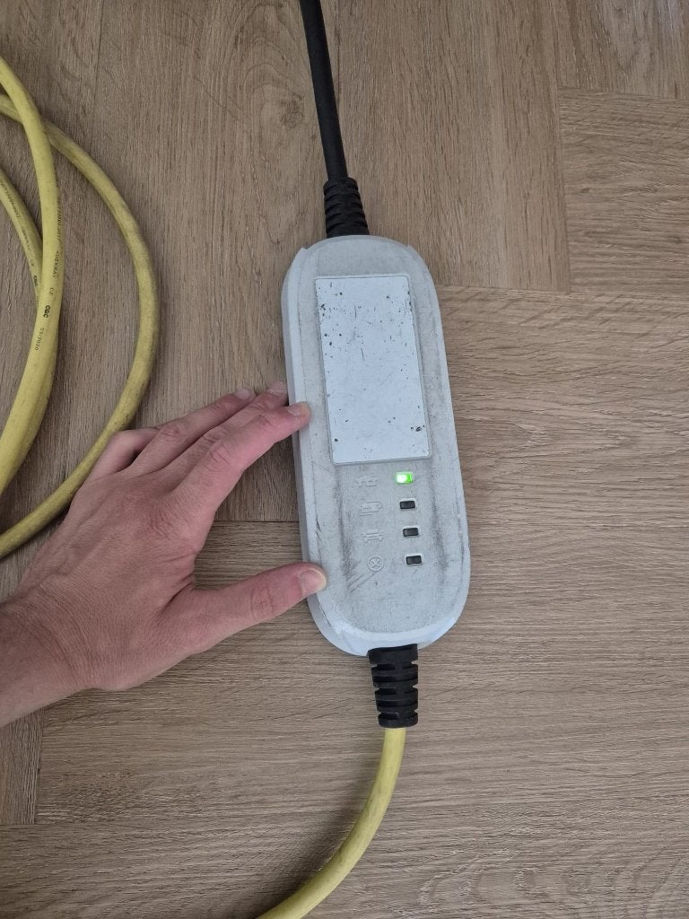 VW Aptiv IC-CPD Type 2 Schuko, Ophalen, Gebruikt