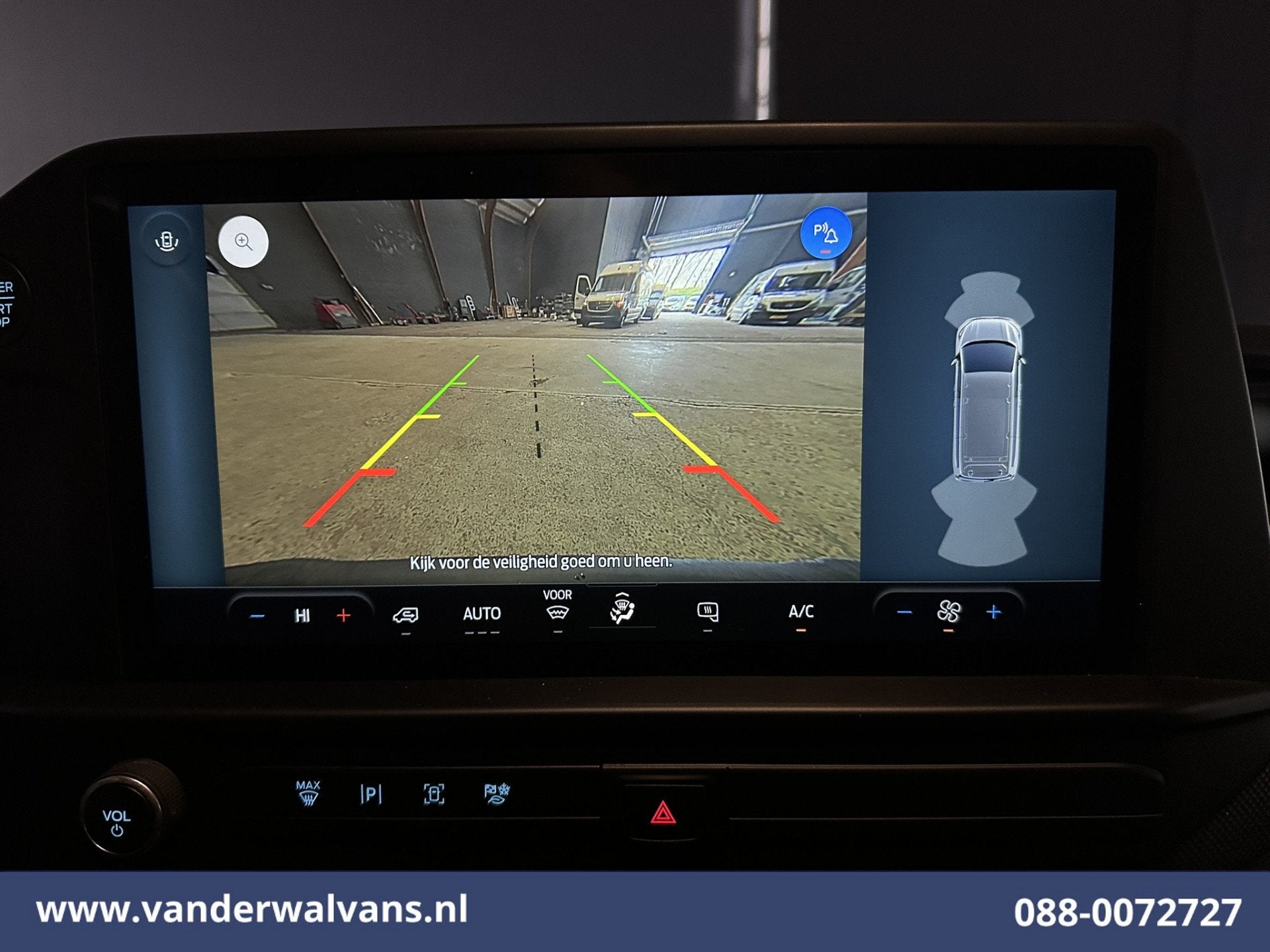 Ford Transit Custom 2.0 TDCI 136pk L2H1 Euro6 Airco | Camera, Voorwielaandrijving, 4 cilinders, 2800 kg, Bedrijf