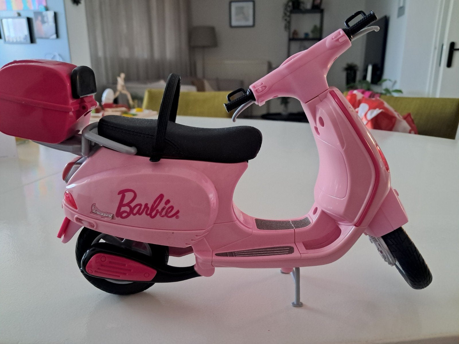 Barbie scooter., Ophalen, Gebruikt