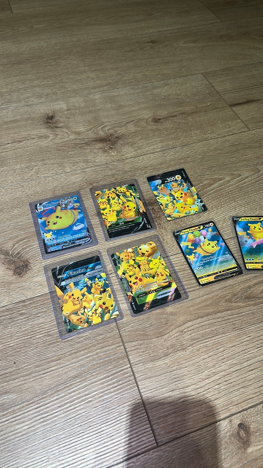 Pikachu Pokemon Kaarten, Ophalen of Verzenden, Zo goed als nieuw, Meerdere kaarten
