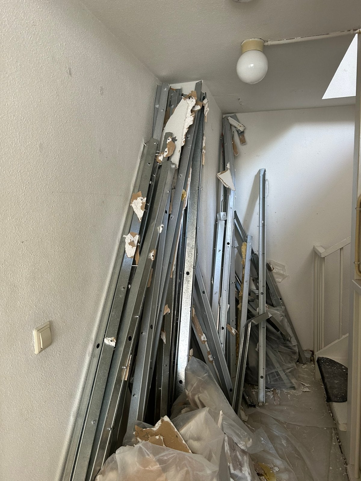 Metal stud, Ophalen, Gebruikt, Overige metalen