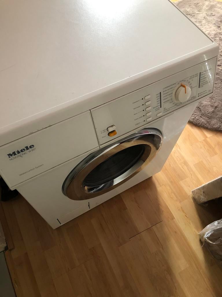 Wasmachine miele novotronic w857, 1200 tot 1600 toeren, Gebruikt, Ophalen of Verzenden, Voorlader