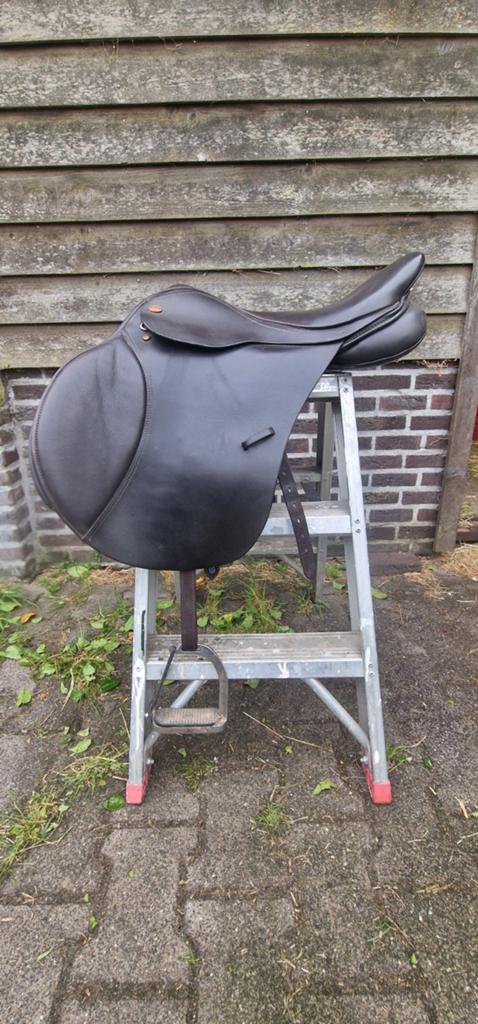 Kent en masters bruin springzadel en Edix western zadel, Ophalen of Verzenden, Western