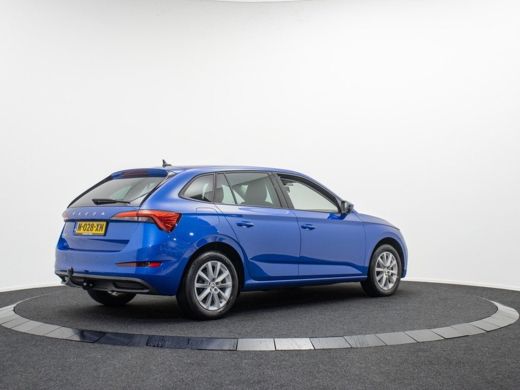 Skoda Scala 1.0 TSI Ambition | Trekhaak | App Connect | LED, Auto's, 21 km/l, Gebruikt, Verwarmde buitenspiegels, Blauw