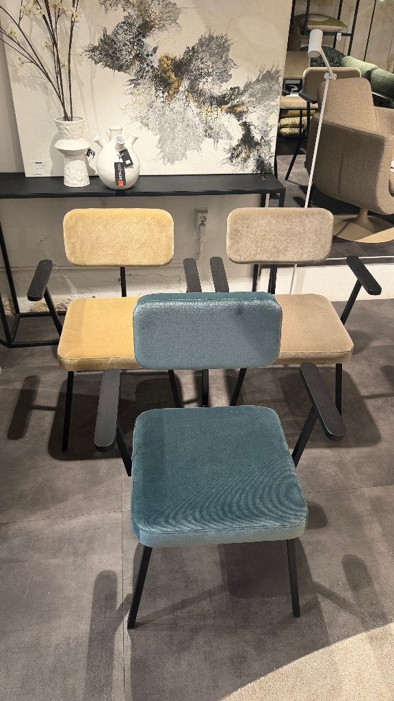 Studio Henk ode eetkamerstoelen, Ophalen, Overige kleuren, Zo goed als nieuw, Stof