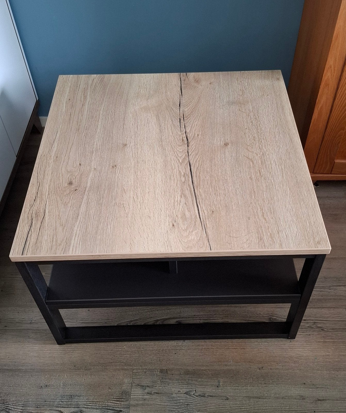 Moderne salontafel met opbergruimte - 67x67x43 cm, Ophalen, 50 tot 100 cm, Modern, Industrieel, Vierkant