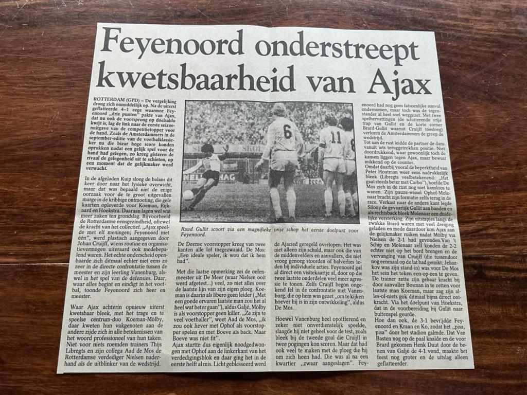 Voetbal krantenartikel Feyenoord Ajax febr 1984 Gullit, Ophalen of Verzenden, Knipsel(s)