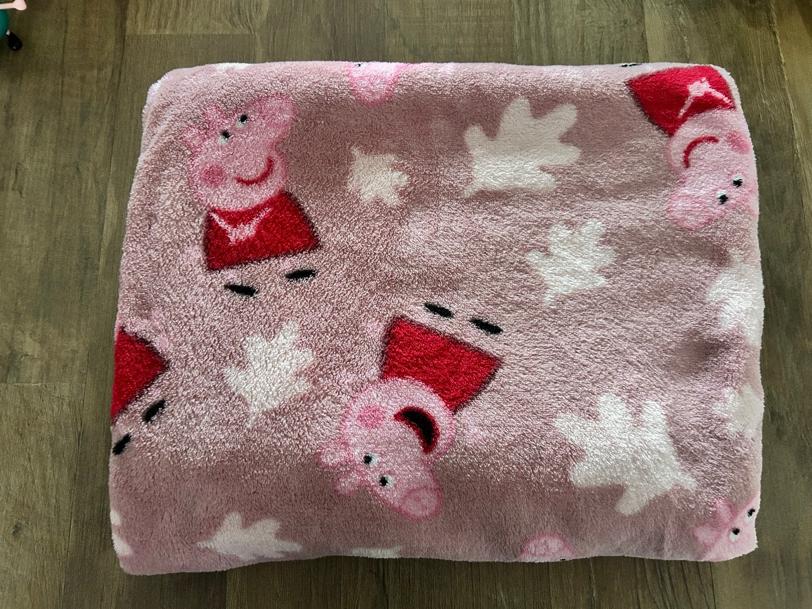 Peppa Pig deken en Speelfiguren Set, Ophalen of Verzenden, Zo goed als nieuw