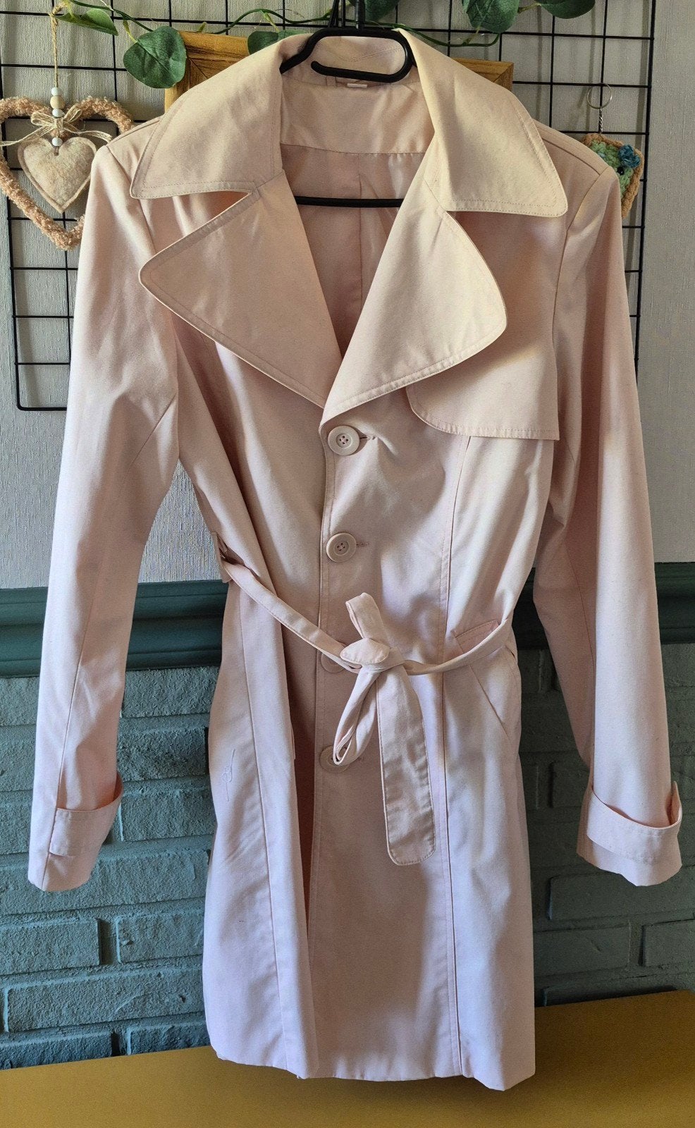 Zachtroze trenchcoat maat M, Maat 38/40 (M), Ophalen of Verzenden, Roze, Onbekend