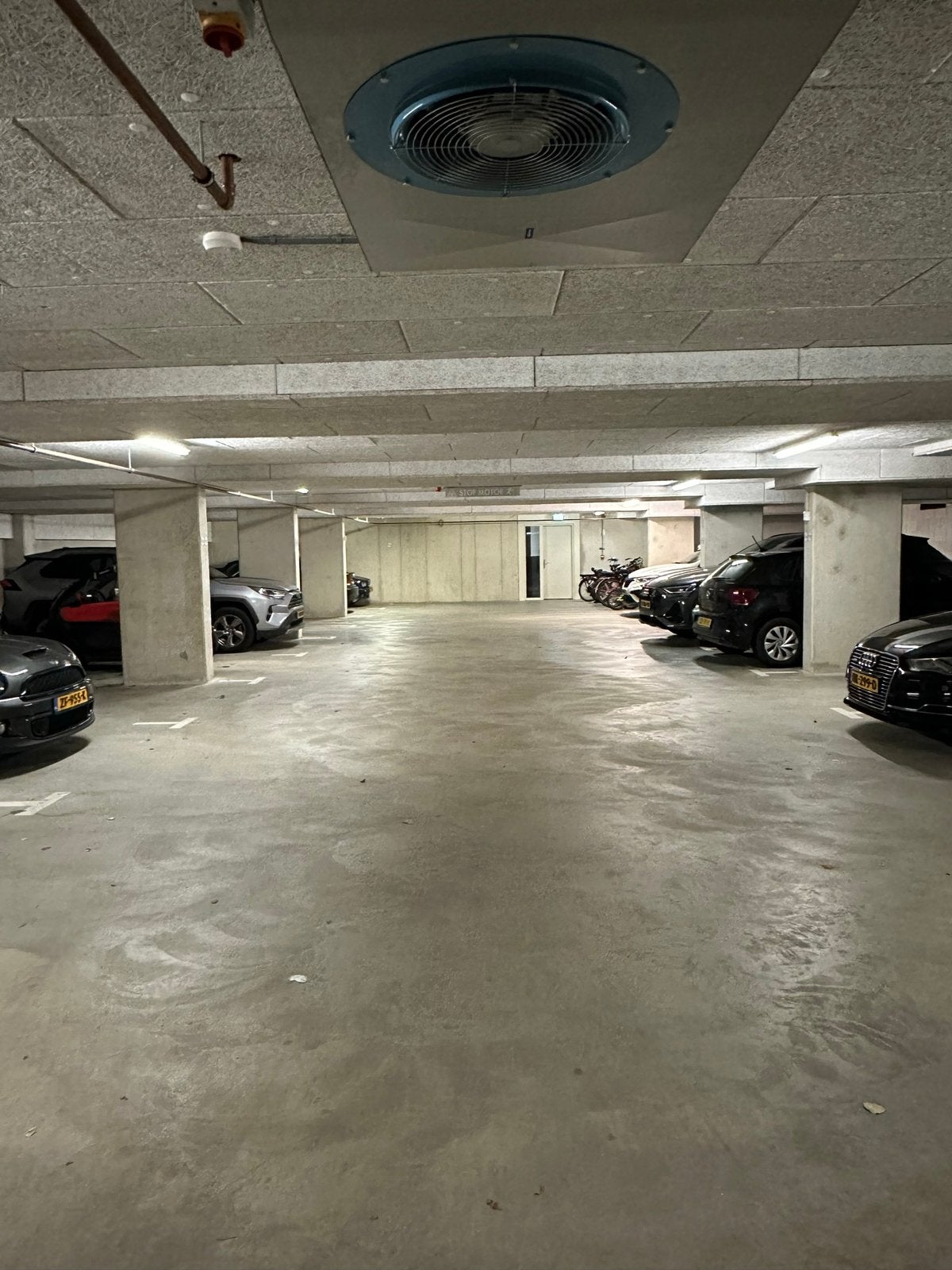 Parkeerplaats te huur Amsterdam Oost, Amsterdam