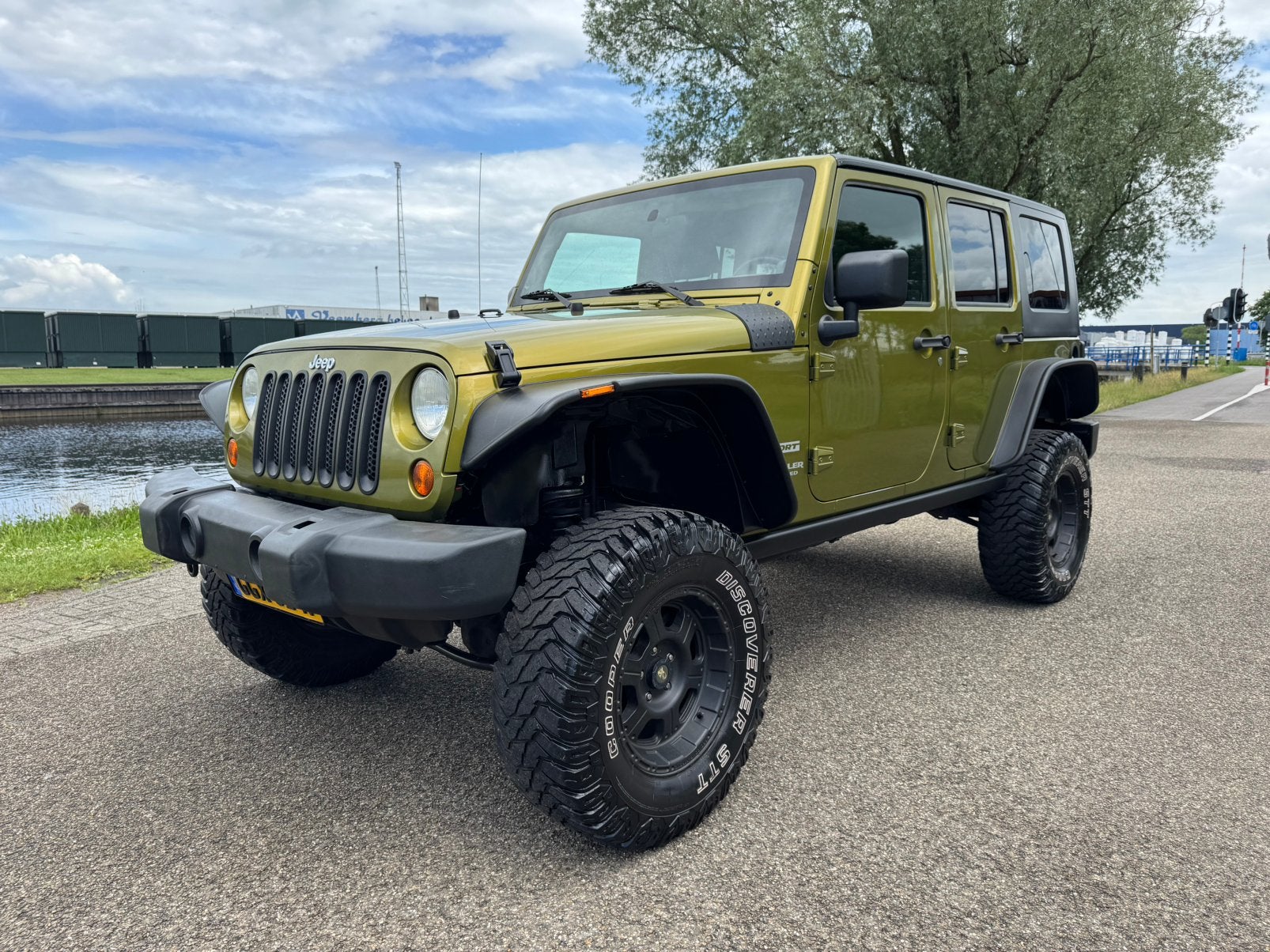 Jeep Wrangler Unlimited 2.8 CRD | Youngtimer | 4x4 | Softtop, Auto's, Automaat, 450 kg, Zwart, 4 cilinders