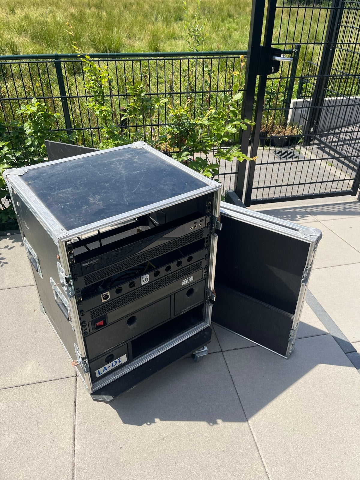 Professionele Flightcase met Rackmount Apparatuur, Ophalen, Gebruikt