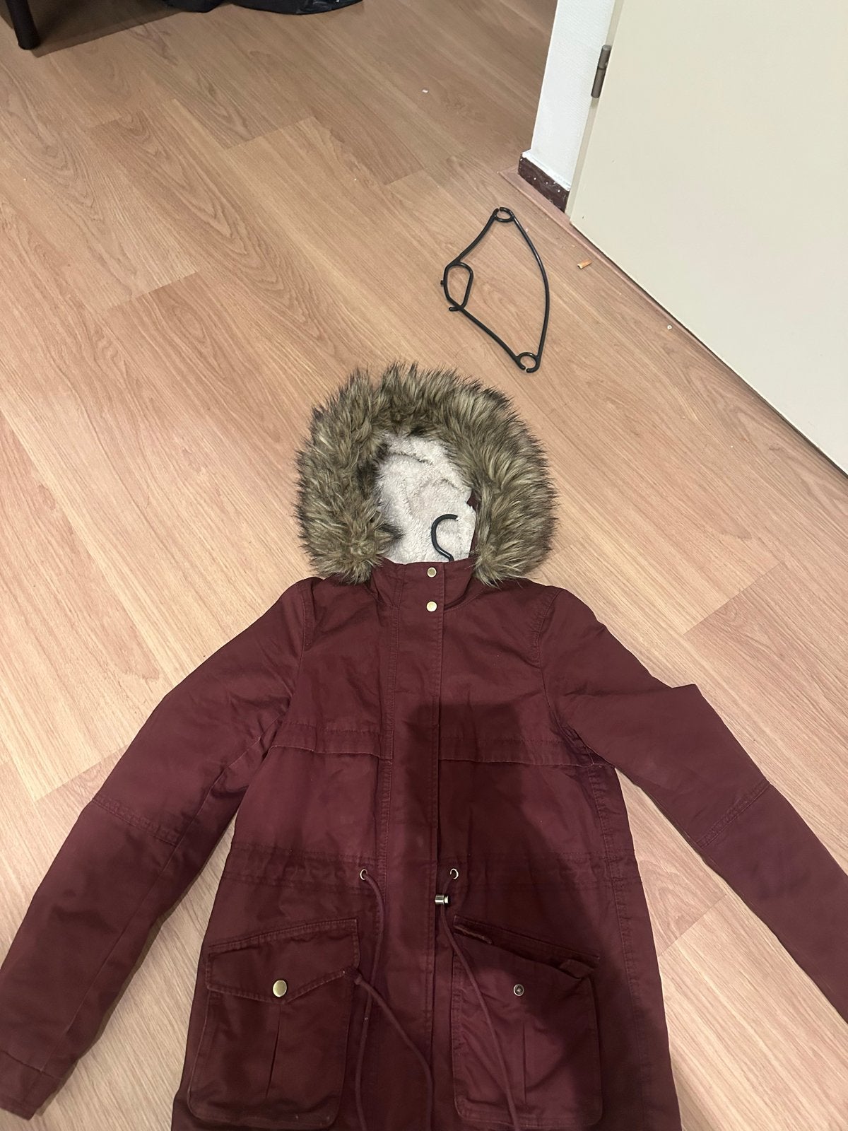 Divided H&M winterjas bordeauxrood met teddy voering, Ophalen, Nieuw, Maat 34 (XS) of kleiner, Rood