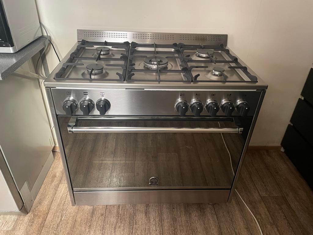 Bertazzoni gas fornuis la germania, Witgoed en Apparatuur, Fornuizen, Zo goed als nieuw, Gas, Vrijstaand, 85 tot 90 cm