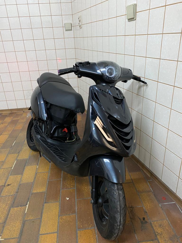 Zip 183cc geen papieren!! (Belgie), Ophalen, Zo goed als nieuw, Tweetakt, Zip