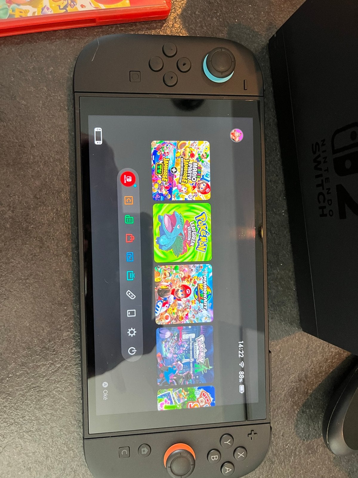 Nintendo Switch 2 met games en extra controllers, Met games, Zo goed als nieuw, Met 3 controllers of meer, Switch OLED