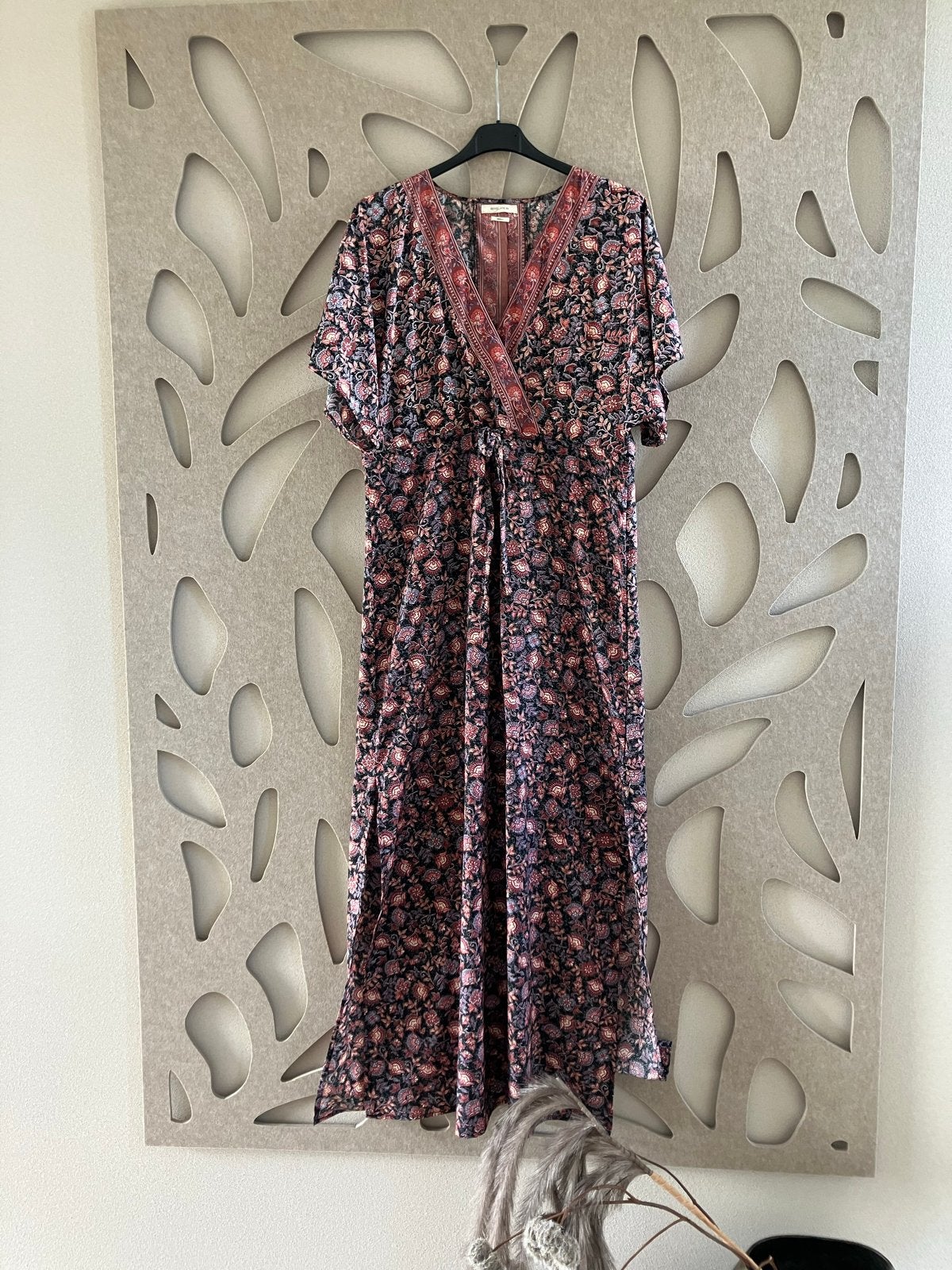 Revelation bloemenprint maxi jurk maat S, Kleding | Dames, Meerkleurig, Ophalen of Verzenden, Zo goed als nieuw, Maat 36 (S)