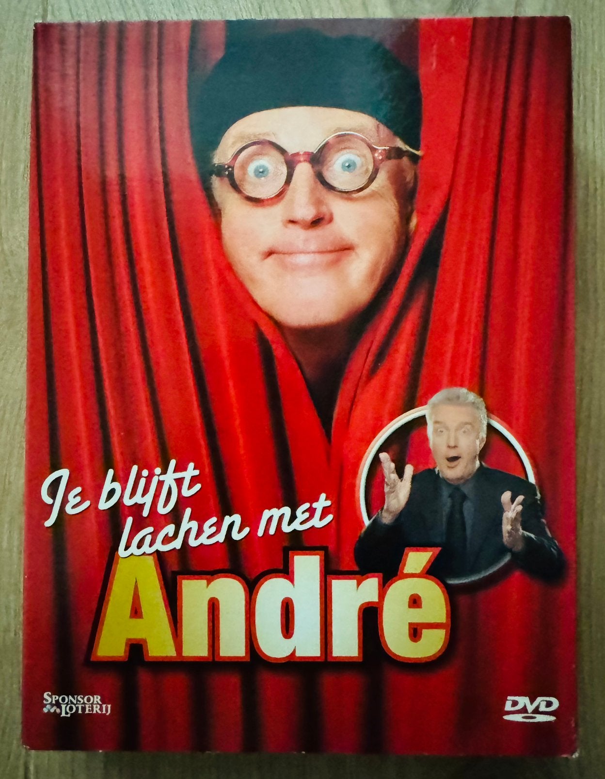 Je blijft lachen met andre van duin .6 x dvd in deze box, Alle leeftijden, Ophalen of Verzenden, Zo goed als nieuw, Tv-programma of Sketches