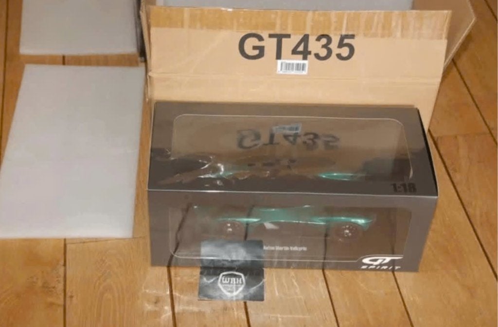 1:18 ASTON MARTIN VALKYRIE green GT spirit GT435 WRH, Verzenden, Zo goed als nieuw, Auto, Overige merken