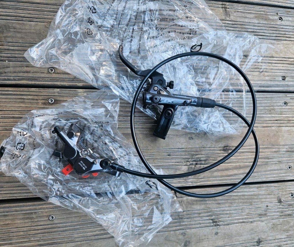 Neue Shimano Deore XT Bremse 4 Kolben Set M8120, Remmen, Ophalen of Verzenden, Shimano Deore XT, Aluminium