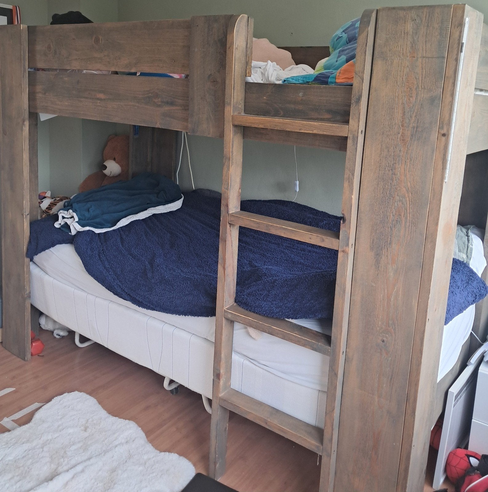 Hoogslaper donker steigerhout met matras 90x200, Gebruikt, Eenpersoons, Ophalen of Verzenden, 200 cm