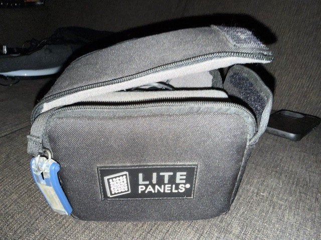 Lite Panels LED Lichtpaneel werkt op Batterij en Laadkabel, Ophalen of Verzenden, Gebruikt, Video