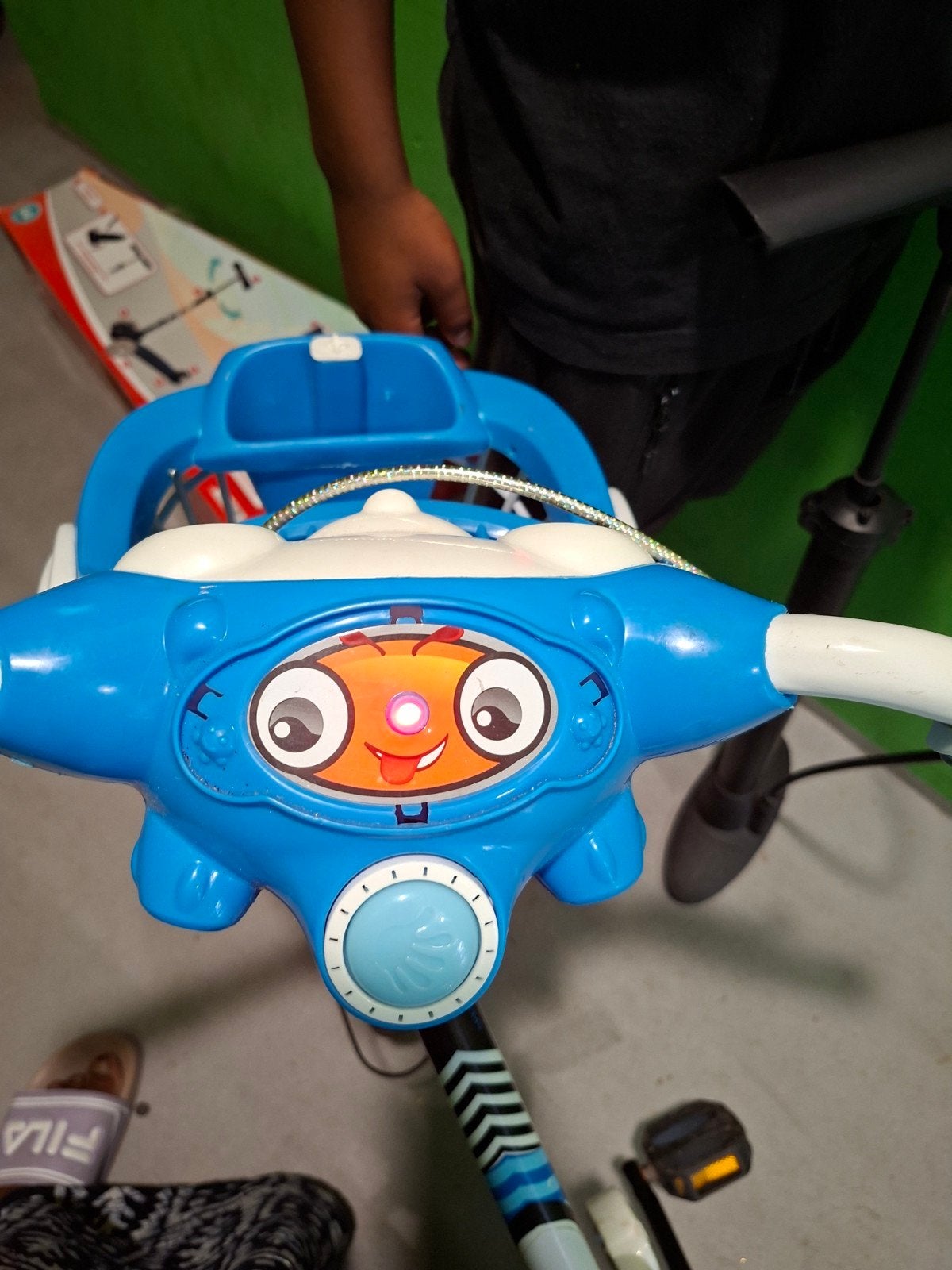Kinderfiets Alfa met zijwieltjes - Gebruikt maar nog goed, Ophalen, Terugtraprem, Zijwieltjes, Alfa