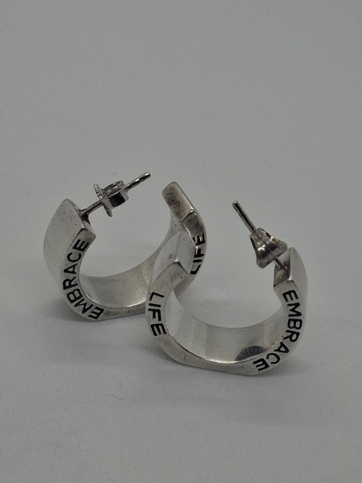 Prachtige zware zilveren oorbellen 925 Buddha to Buddha Embr, Hangers, Ophalen of Verzenden, Zo goed als nieuw, Zilver