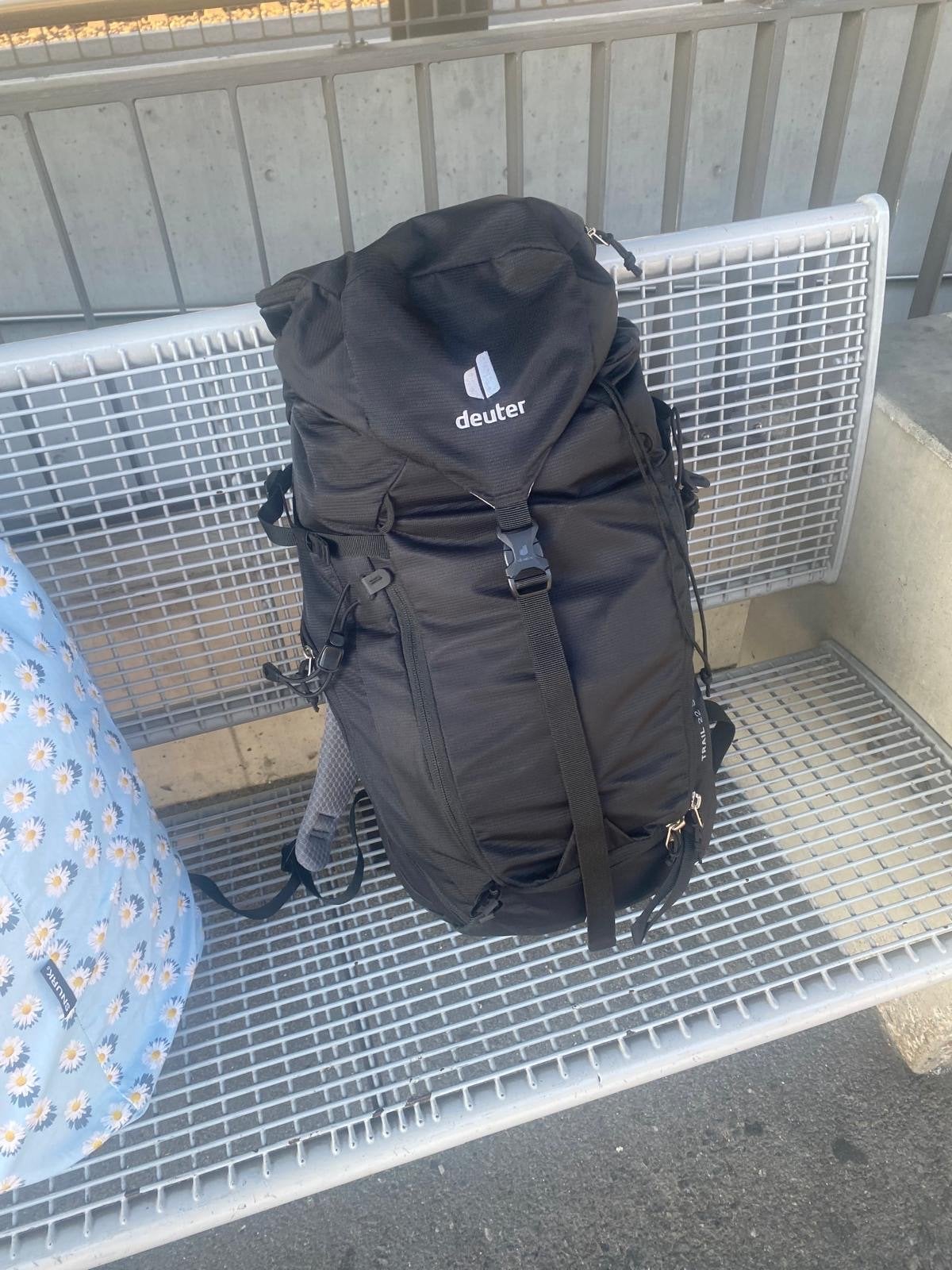 Deuter Trail 22 SL Dames Rugzak - Zwart, 25 tot 40 cm, Ophalen of Verzenden, Zo goed als nieuw, Trekking