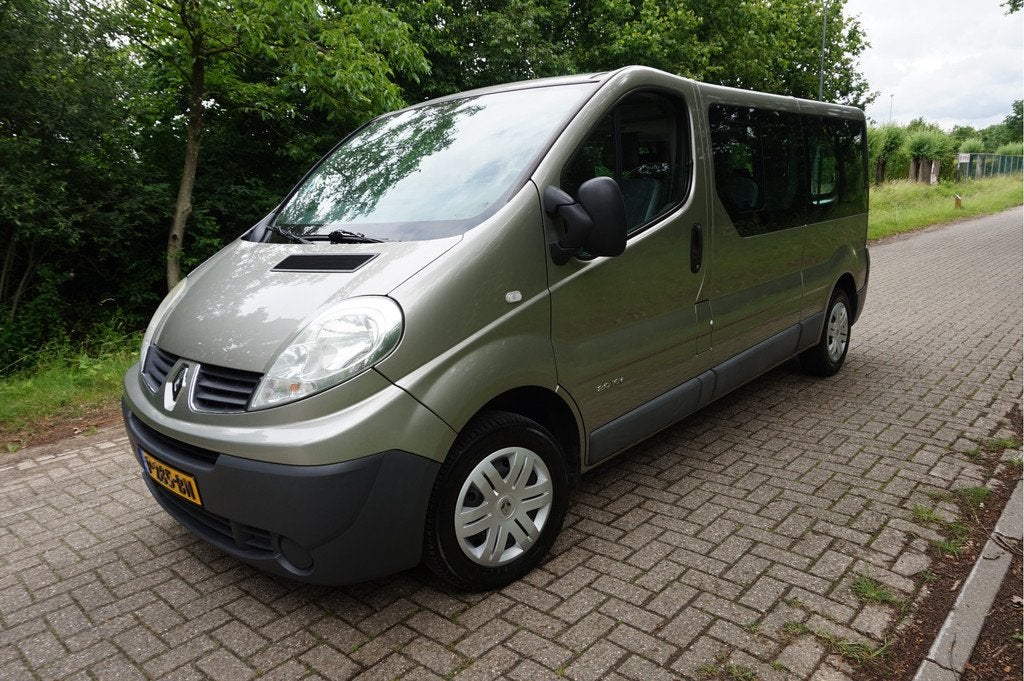 Renault Trafic Passenger 2.0-16V T29 L2H1 Benzine 9 pers!, Voorwielaandrijving, 1998 cc, Gebruikt, 2000 kg