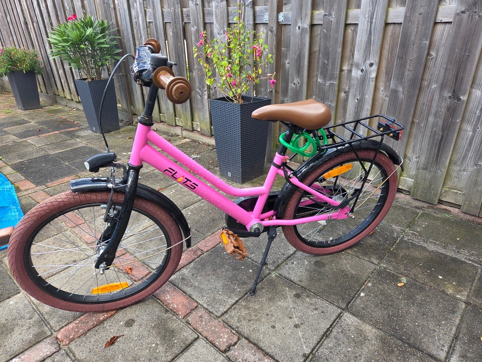 Roze kinderfiets FLTS 20 inch met terugtraprem, roze/zwart, Fietsen en Brommers, Ophalen, Gebruikt, FLTS, Terugtraprem