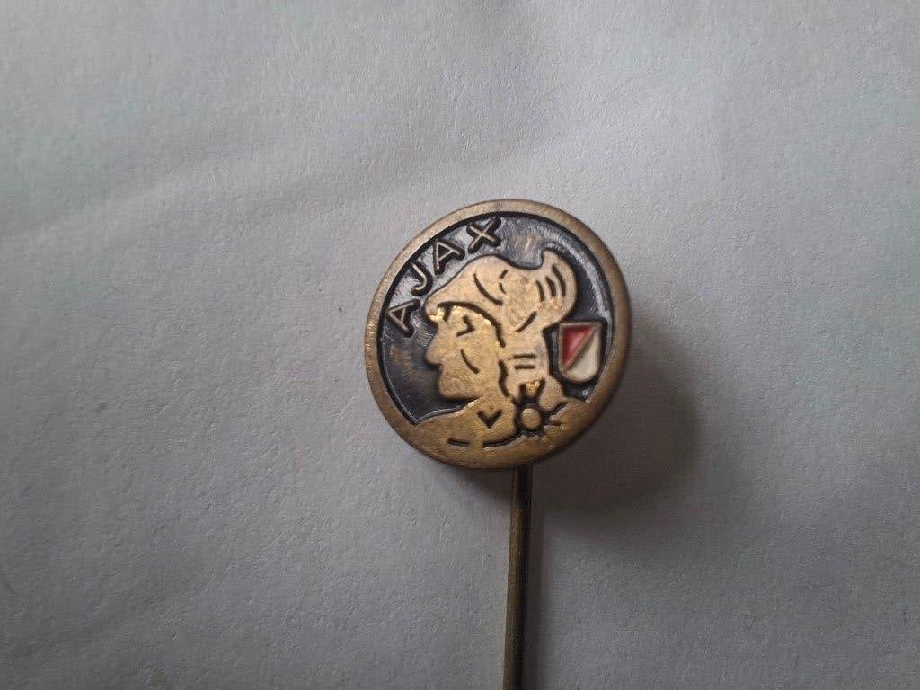 Oude speld Ajax Amsterdam, Ophalen of Verzenden, Sport, Speldje of Pin