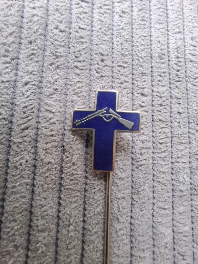 Emaille speld gebroken geweer, Ophalen of Verzenden, Overige onderwerpen