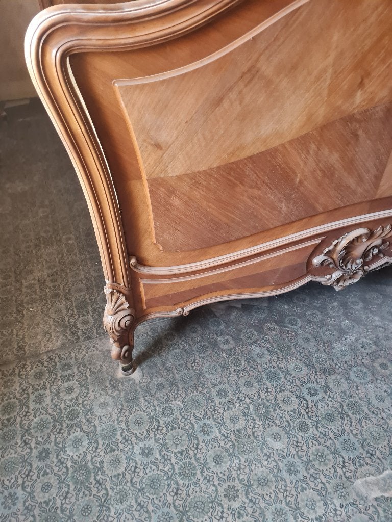 Antiek bed op wieltjes met 2 nachtkastjes, Ophalen