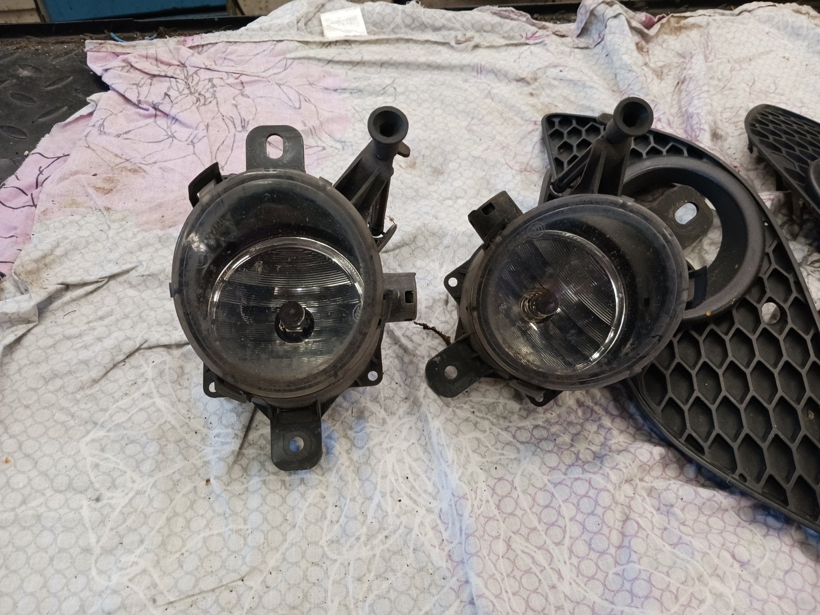Te koop 2 opel zafira mistlampen/verstralers, Auto-onderdelen, Ophalen of Verzenden, Opel