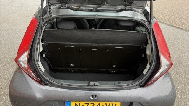 Foto 15 van Toyota Aygo 1.0 VVT-i x-fun (bj 2022)