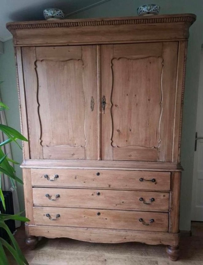 Drents kabinet, Ophalen