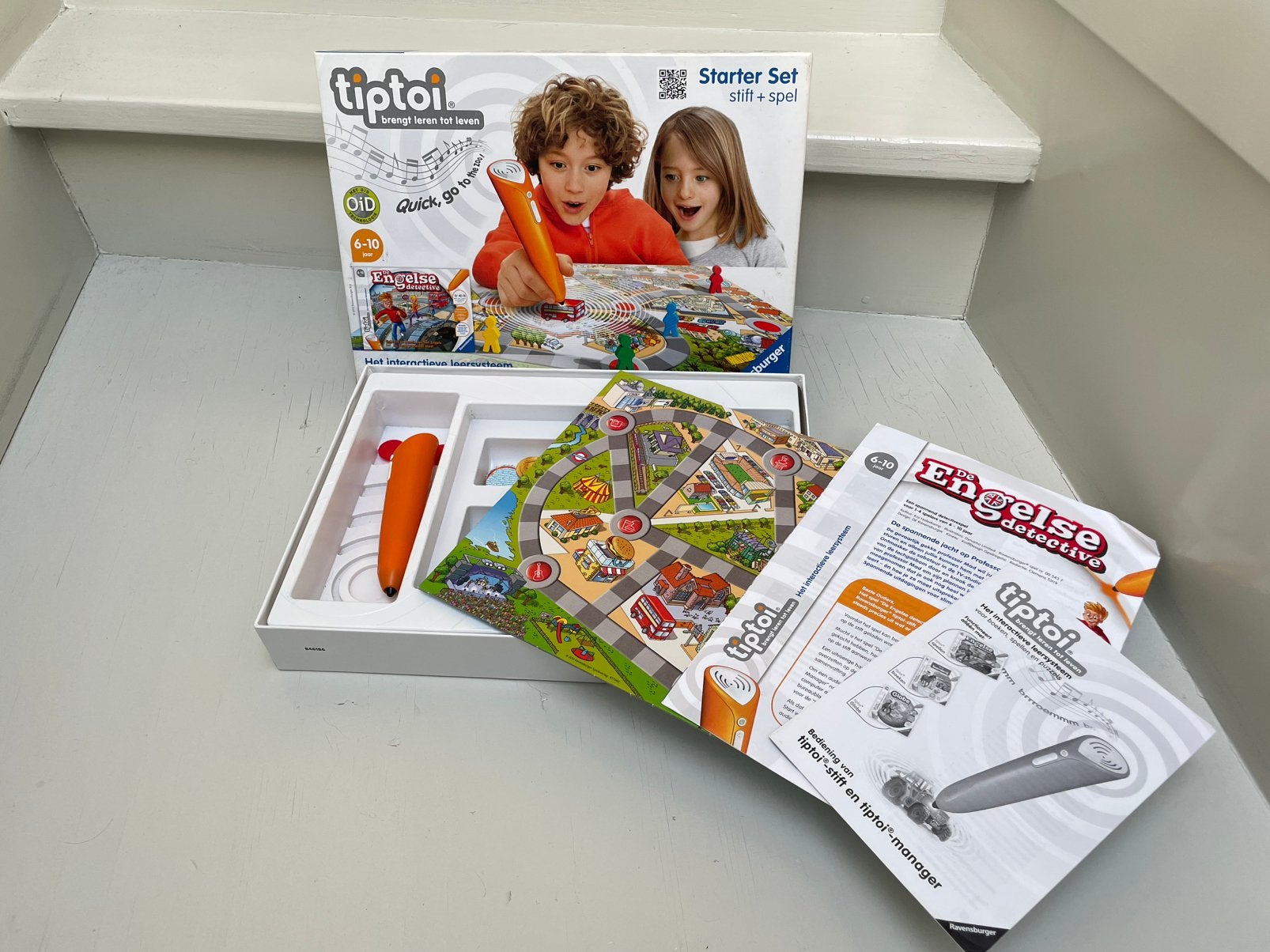 Tiptoi starter Set met pen de Engelse detective 6-10jr, Ophalen of Verzenden, Gebruikt