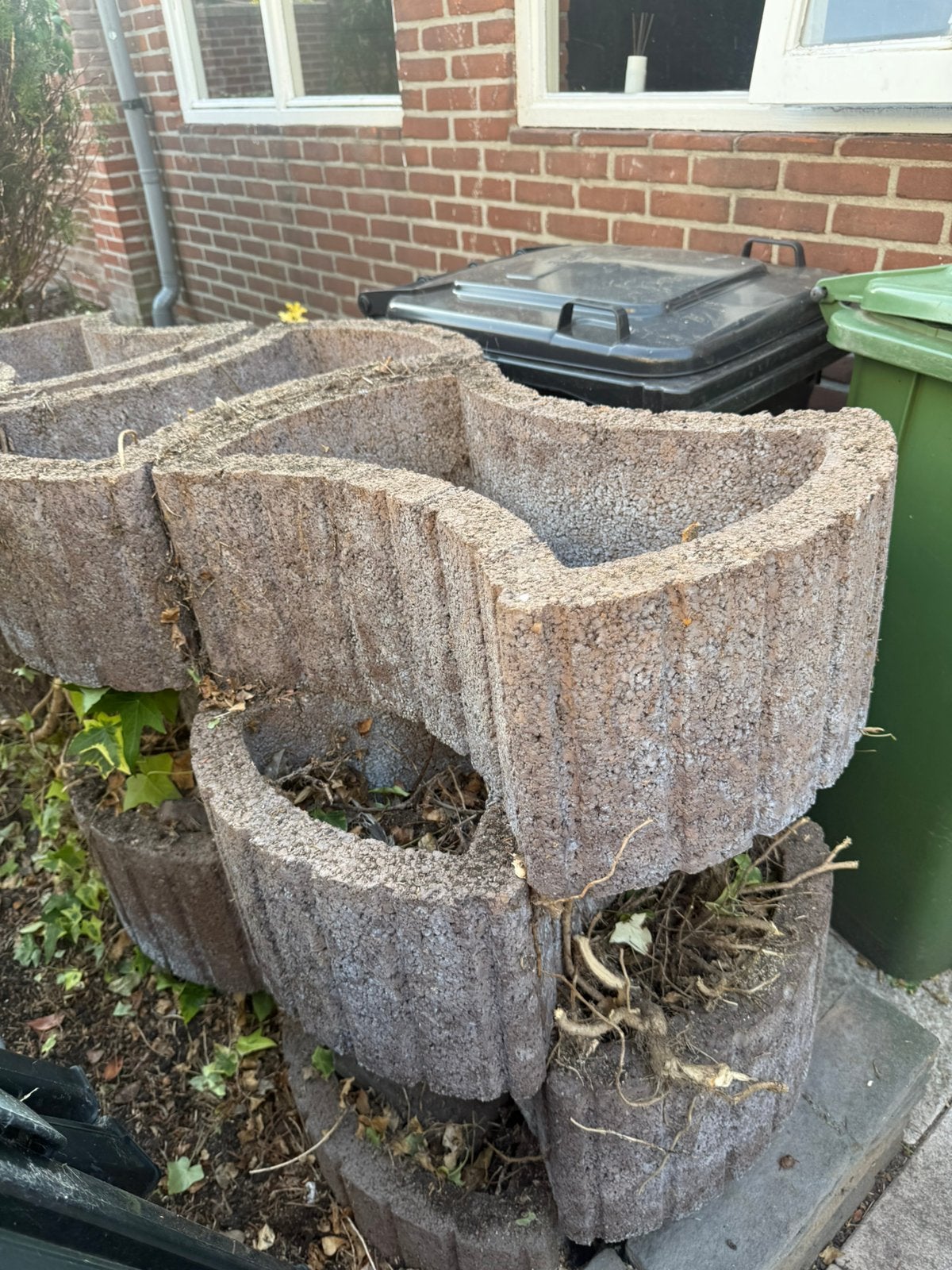 Plantenbakken tuin 10 stuks gratis ophalen!, Tuin en Terras, Ophalen, Steen, Minder dan 30 cm, Rond