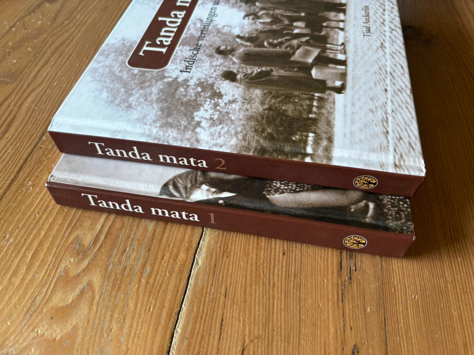 Tanda mata 1 & 2 - Indische vertellingen - T Aeckerlin, Ophalen of Verzenden, Gelezen