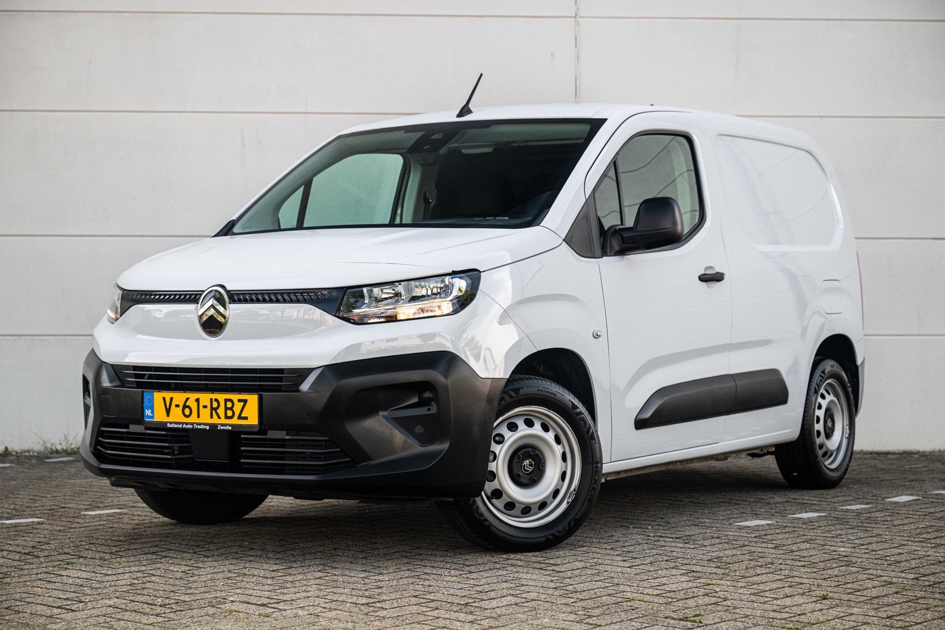 Citroen Berlingo 1.2 PureTech 110pk S&S L1 3-PRS |Airco|Navi, Stof, Gebruikt, 1199 cc, Citroën