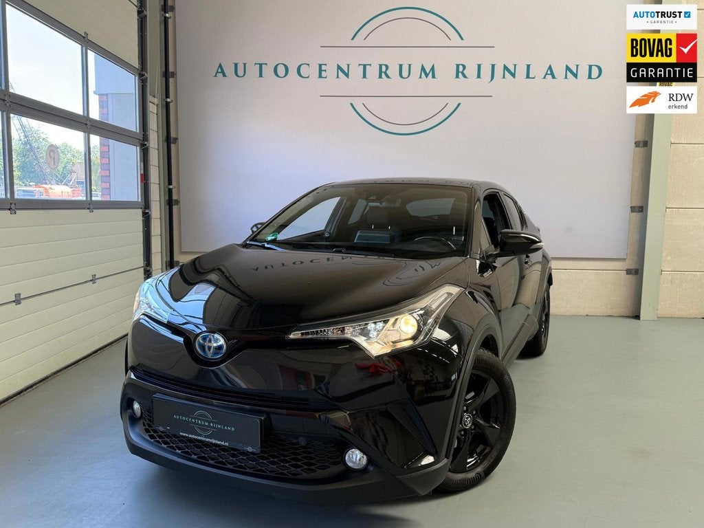 Toyota C-HR 1.8 Hybrid Black edition automaat, Camera, trekh, Auto's, Stof, 4 cilinders, Zwart, 98 pk