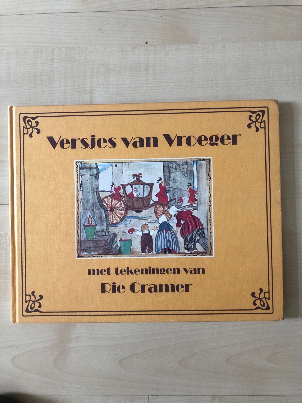 Versjes van Vroeger - Rie Cramer, Ophalen of Verzenden, Gelezen, Sprookjes