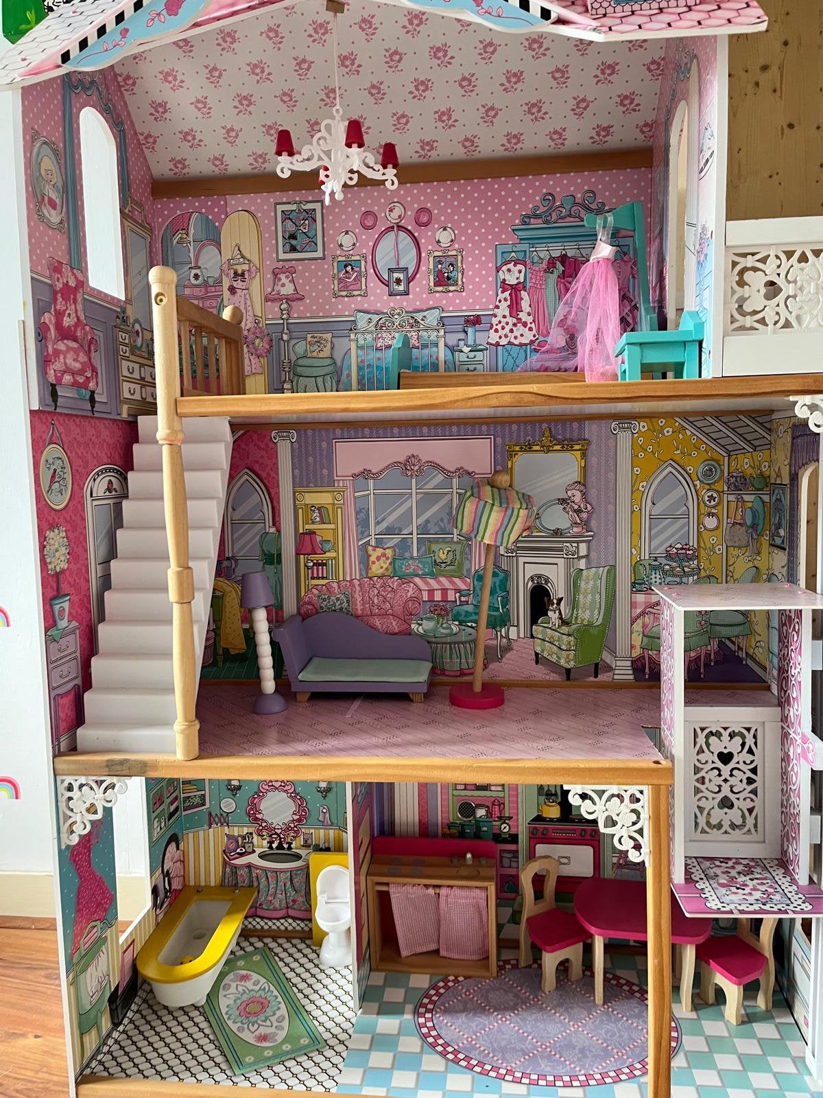 Houten popenhuis inclusief meubels, Ophalen, Zo goed als nieuw, Poppenhuis