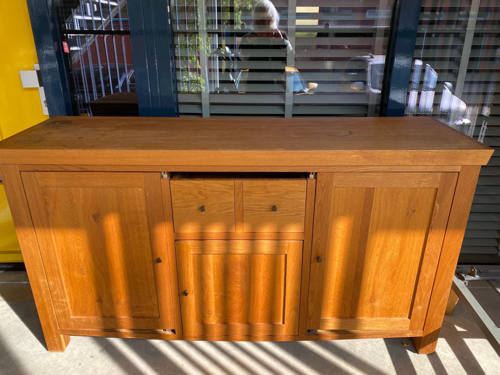 Massief eiken dressoir (gratis), Ophalen, Gebruikt