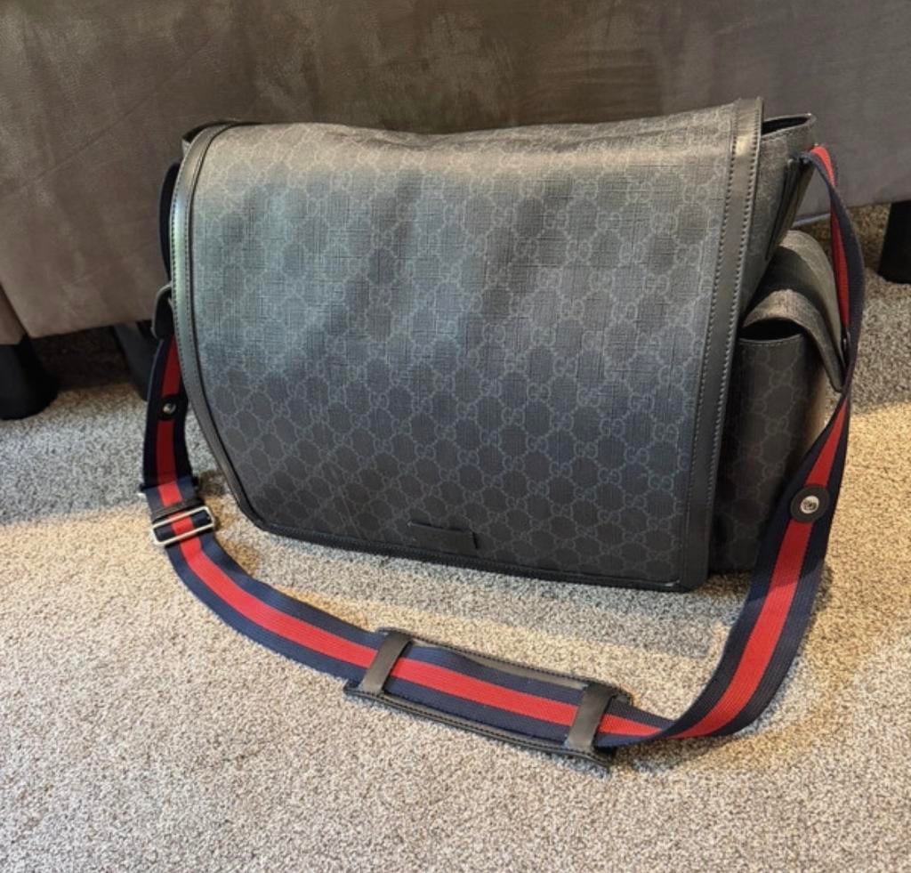 Gucci Luiertas origineel, Kinderen en Baby's, Ophalen of Verzenden, Zo goed als nieuw, Schoudertas