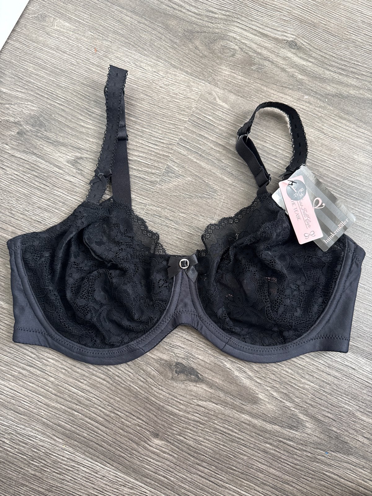 Nieuwe Hunkemöller BH met etiket - Maat 75F, Ophalen of Verzenden, Zwart, BH