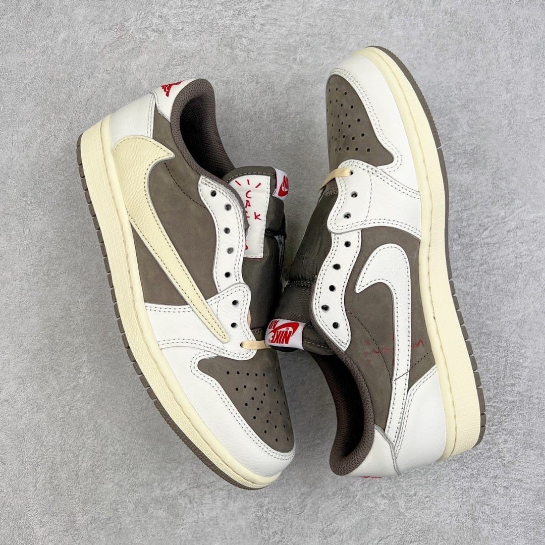Nike Air Jordan 1 Low Travis Scott Reverse Mocha, Ophalen of Verzenden, Nieuw, Bruin, Sneakers of Gympen